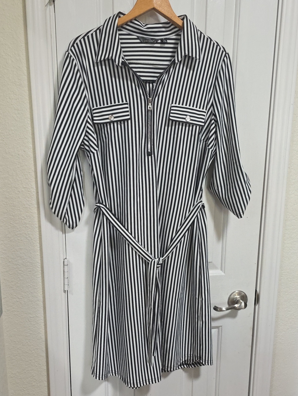 Mile  Gabrielle Black & White Striped Shirt Dress with Zip Front Size XL